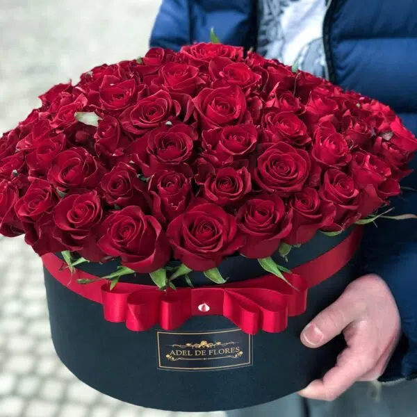 Box XL z czerwonymi różami