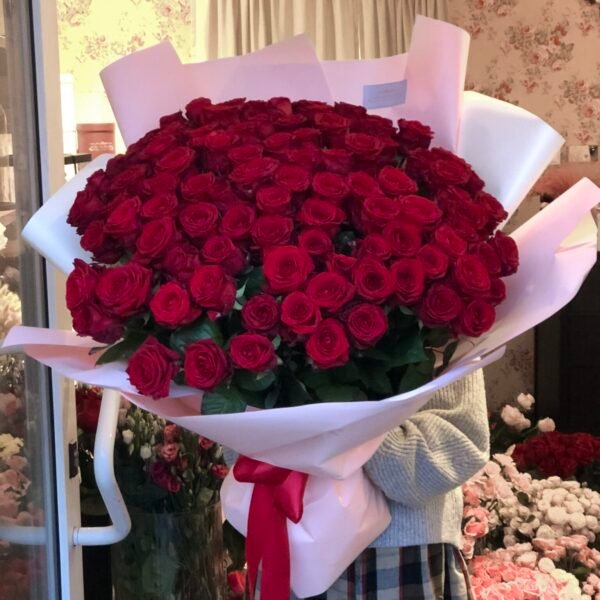 Bukiet ze 101 czerwonych róż