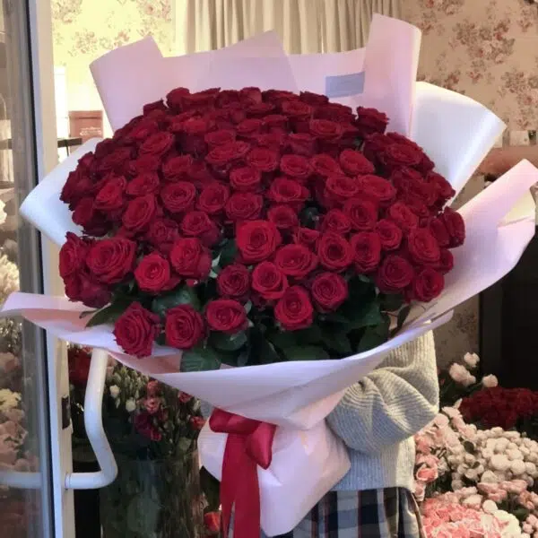 Bukiet ze 101 czerwonych róż