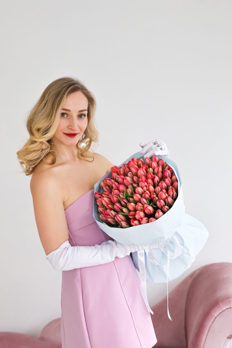 Bukiet z różowych tulipanów - obrazek 3