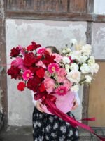 Flowerbox z mieszanych kwiatów